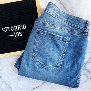 Torrid Blue Distressed Sky High Skinny Jeans High Rise 18S
